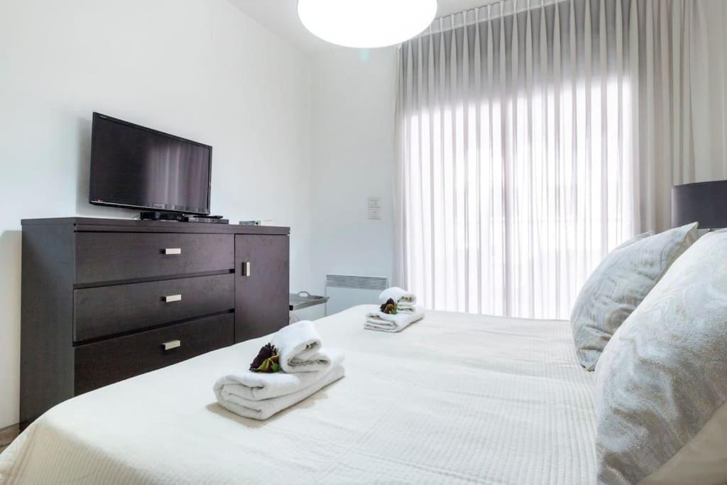 Luxury 3 Bedroom Apt, Harav Kook7 Yerusalem Bagian luar foto