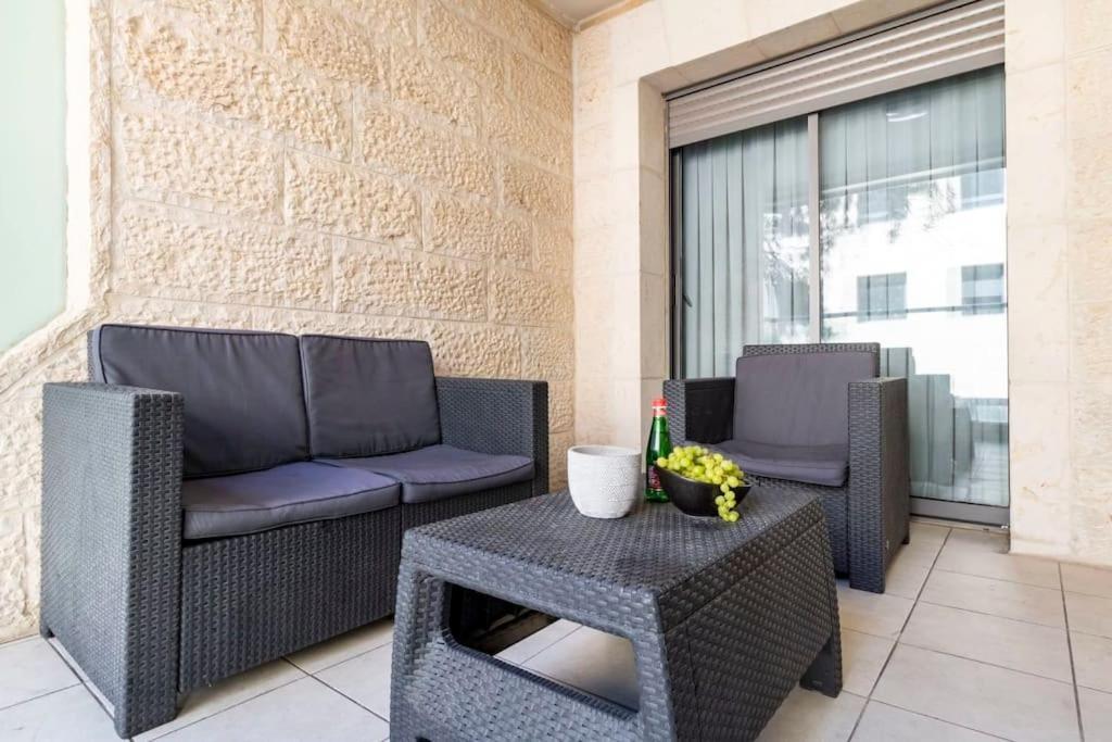 Luxury 3 Bedroom Apt, Harav Kook7 Yerusalem Bagian luar foto