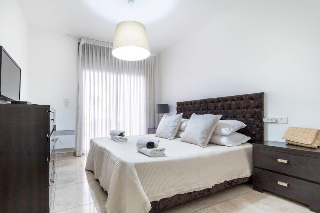 Luxury 3 Bedroom Apt, Harav Kook7 Yerusalem Bagian luar foto