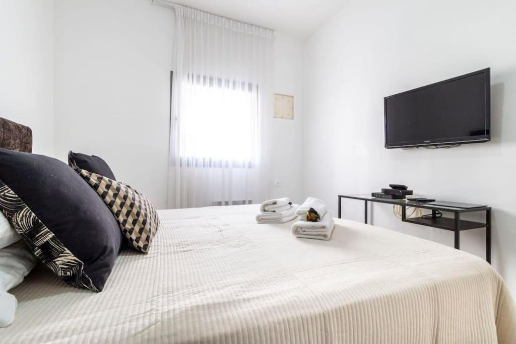 Luxury 3 Bedroom Apt, Harav Kook7 Yerusalem Bagian luar foto