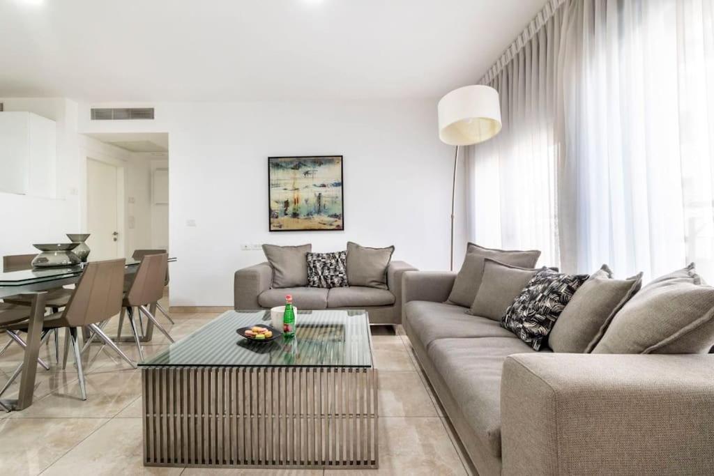 Luxury 3 Bedroom Apt, Harav Kook7 Yerusalem Bagian luar foto